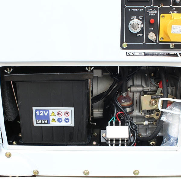 Hyundai 5.2kW / 6.5kVA* Diesel Generator, 3000rpm, 230v Single Phase Output, Silenced Standby Genset | DHY6000SE
