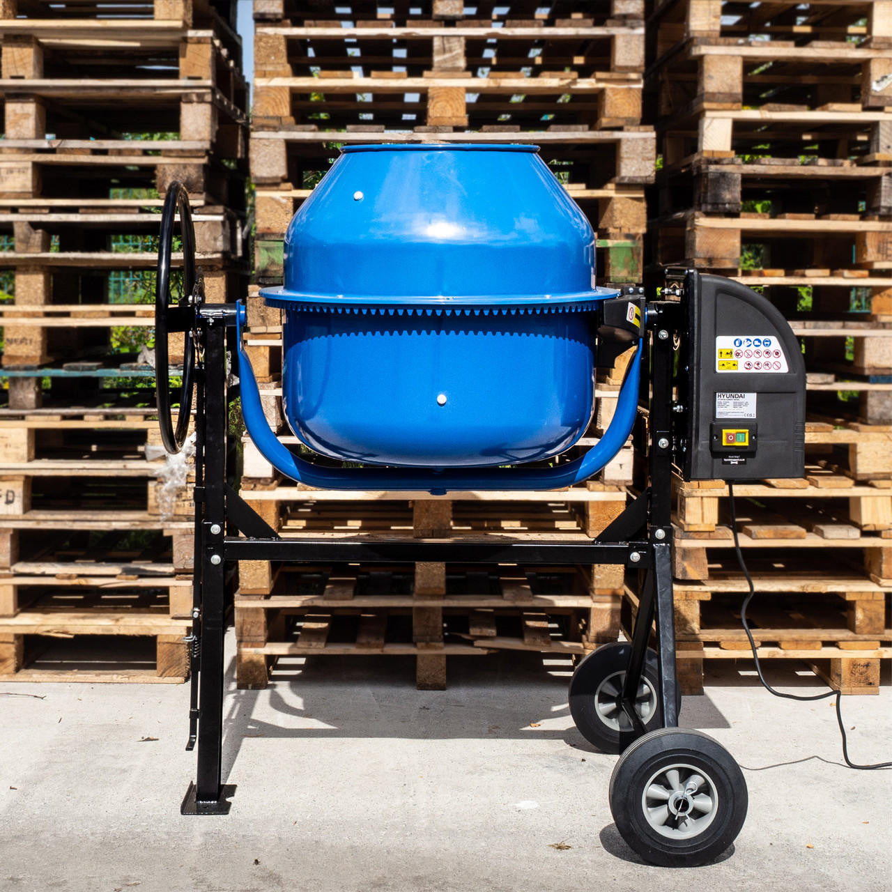 Hyundai 650w 160L Portable Electric Cement Concrete Mixer 230v | HYCM160E