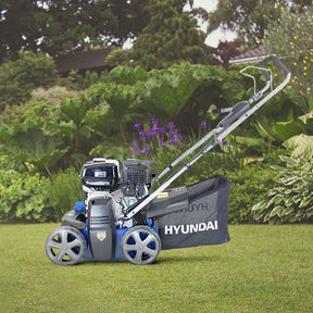 Hyundai 16'' / 40cm 212cc Petrol Lawn Scarifier and Aerator 4-Stroke | HYSC210
