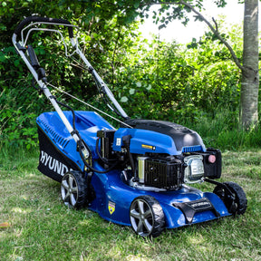 Hyundai 17"/42cm 139cc Electric-Start Self-Propelled Petrol Lawnmower | HYM430SPE