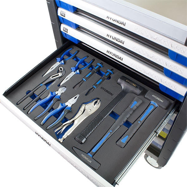 Hyundai 305 Piece Tool Set, 7 Drawer Caster Mounted Roller Tool Chest Cabinet | HYTC9003