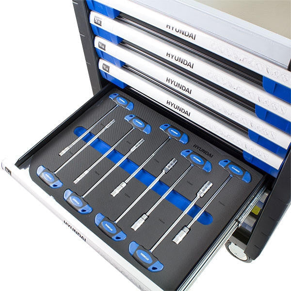 Hyundai 305 Piece Tool Set, 7 Drawer Caster Mounted Roller Tool Chest Cabinet | HYTC9003