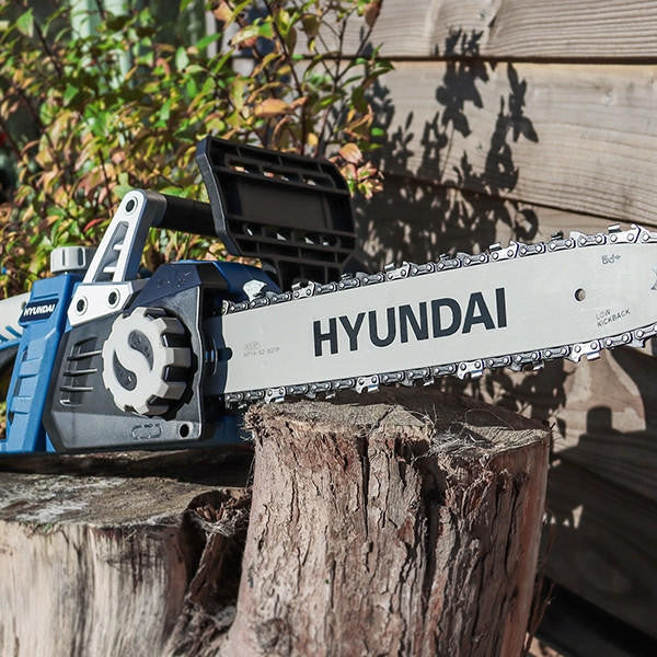 Hyundai 14" 35cm Electric Chainsaw 1600W 230V | HYC1600E