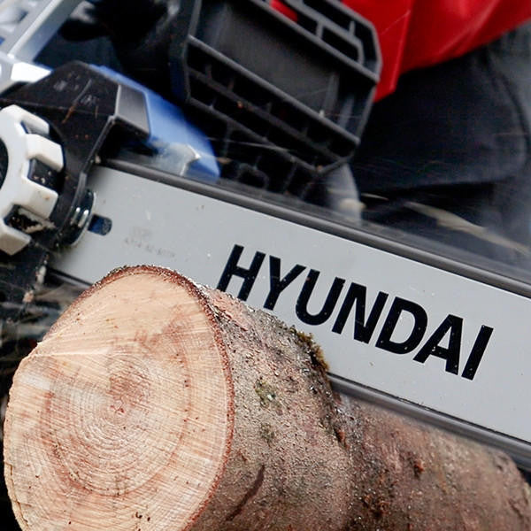 Hyundai 14" 35cm Electric Chainsaw 1600W 230V | HYC1600E
