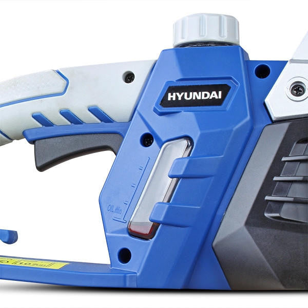 Hyundai 16" 40cm Electric Chainsaw 2400W 230V | HYC2400E