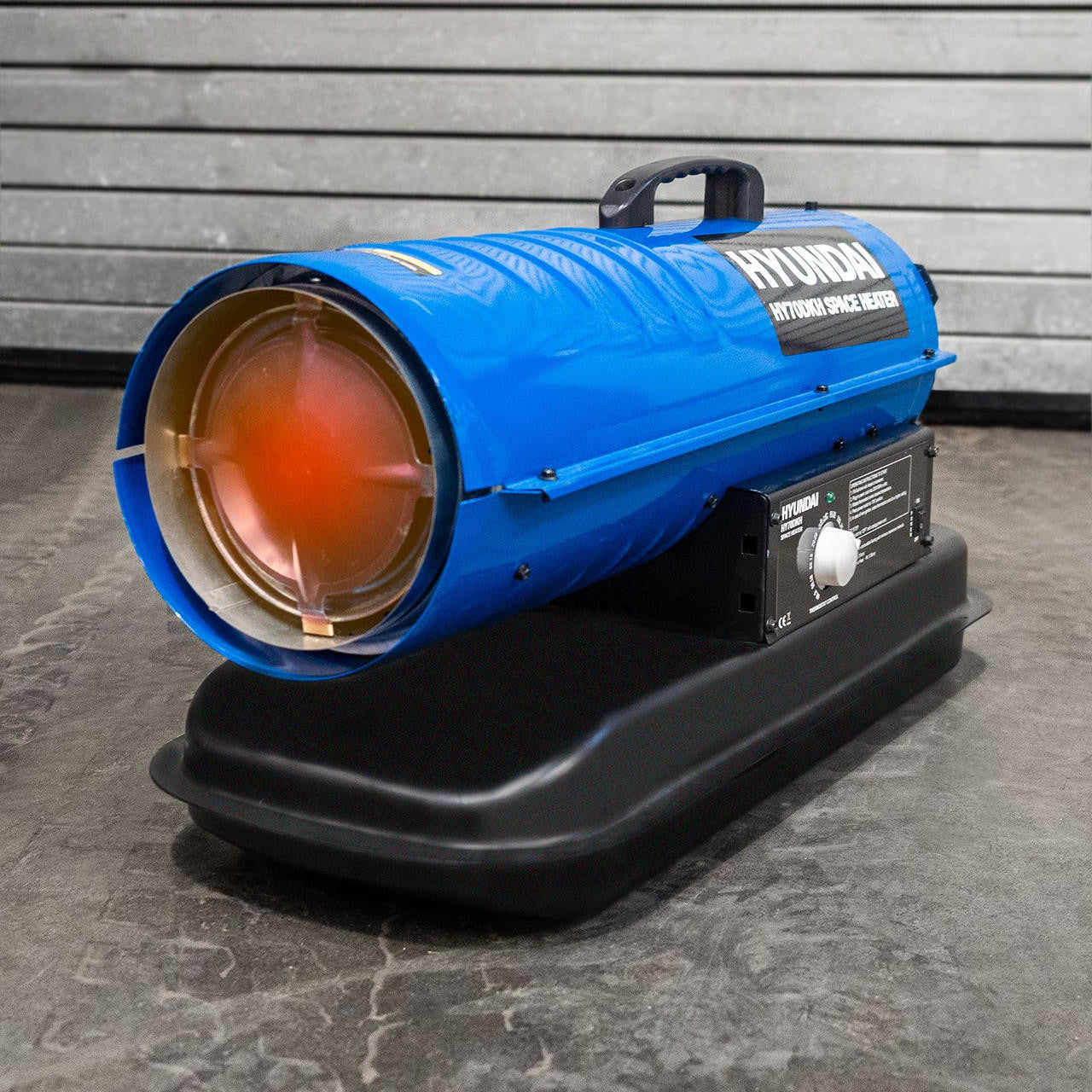 Hyundai 70,000BTU / 20kW Diesel or Kerosene Space Heater, 496m3 Coverage, Thermostat | HY70DKH