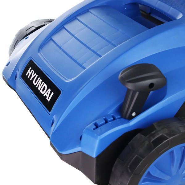 Hyundai 12.6'' / 32cm Electric Lawn Scarifier Aerator Lawn Rake 1500W 230V | HYSC1532E