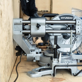 Hyundai 2000W Electric Mitre Saw / Chop Saw with 255mm Blade, 230V | HYMS2000E