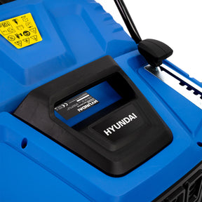 Hyundai 14” / 36cm 2-in-1 1600W Electric Lawn Scarifier and Aerator with 45L Collection Bag | HYSC1600E