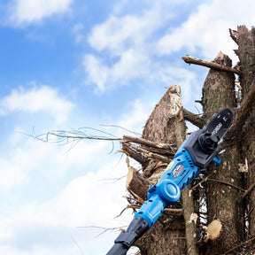 Hyundai 20V Cordless Pole Saw, 2Ah Battery and Charger, Lightweight and Telescopic Chainsaw | HY20CPS