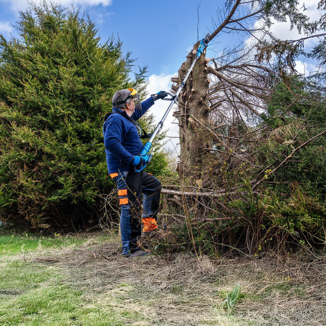Hyundai 20V Cordless Pole Saw, 2Ah Battery and Charger, Lightweight and Telescopic Chainsaw | HY20CPS