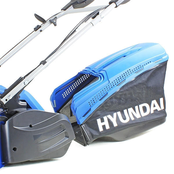 Hyundai 19" 48cm / 480mm Self Propelled Electric Start 139cc Petrol Roller Lawnmower | HYM480SPER