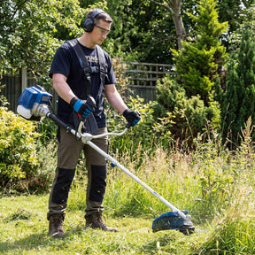 Hyundai 56cc Petrol Brushcutter and Grass Trimmer, 2-in-1, Includes Harness | HYBC5600X