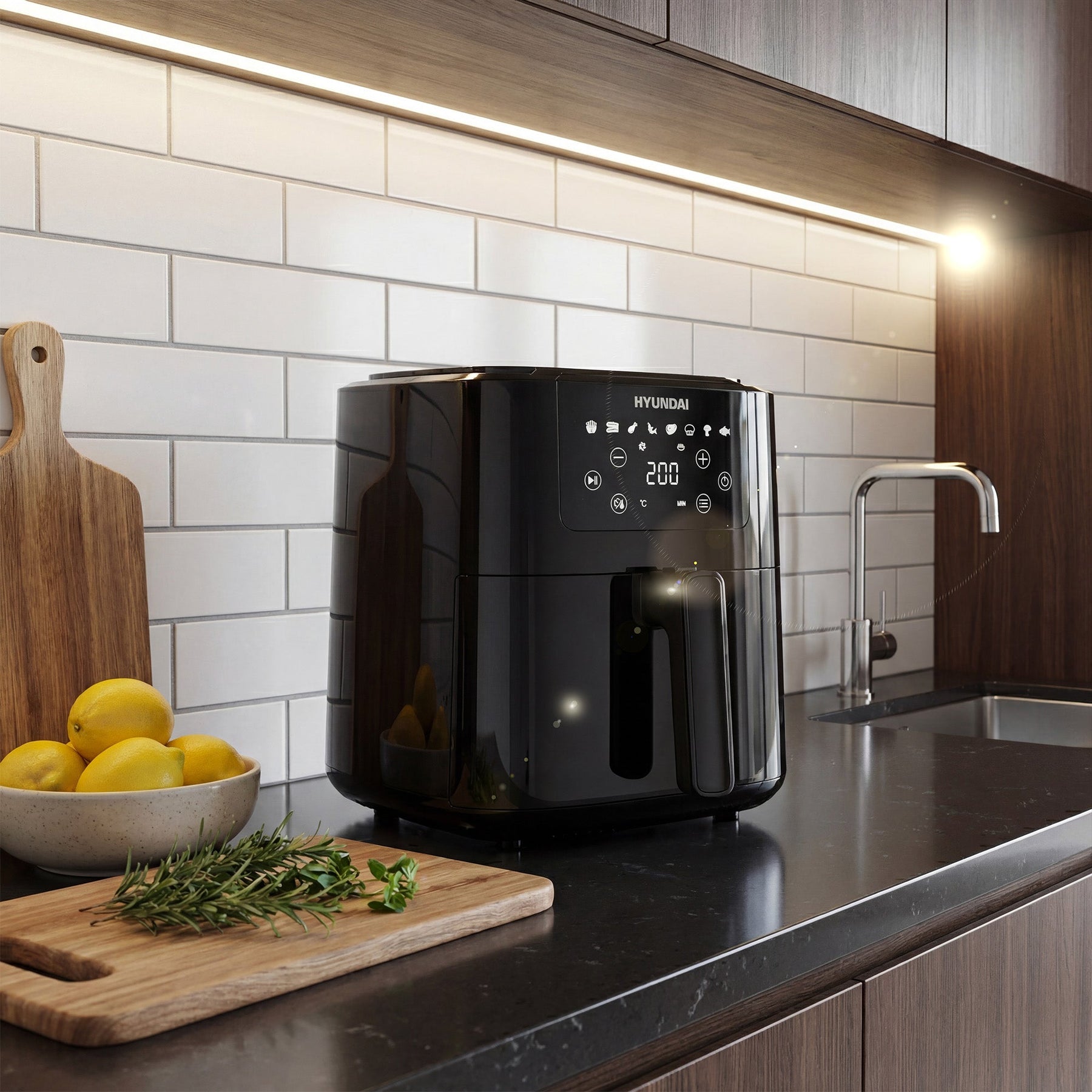HYUNDAI 5L Digital Air Fryer, 8 Preset Programmes, 1500W | HYAF5001DB