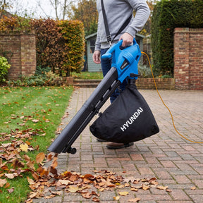 Souffleur et aspirateur de feuilles électrique Hyundai 3000W, 3-en-1, sac de collecte 34L | HYBV3000E3-EU