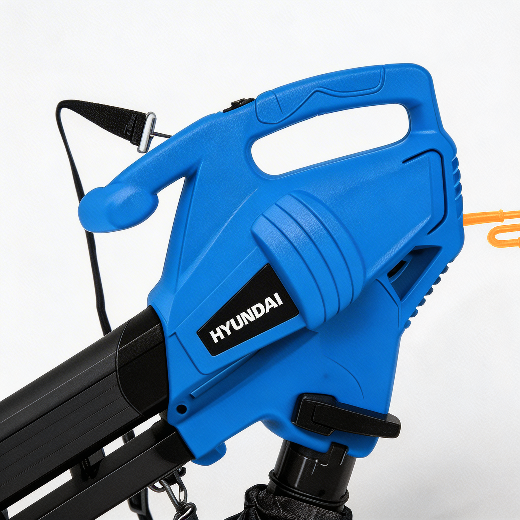 Souffleur et aspirateur de feuilles électrique Hyundai 3000W, 3-en-1, sac de collecte 34L | HYBV3000E3-EU