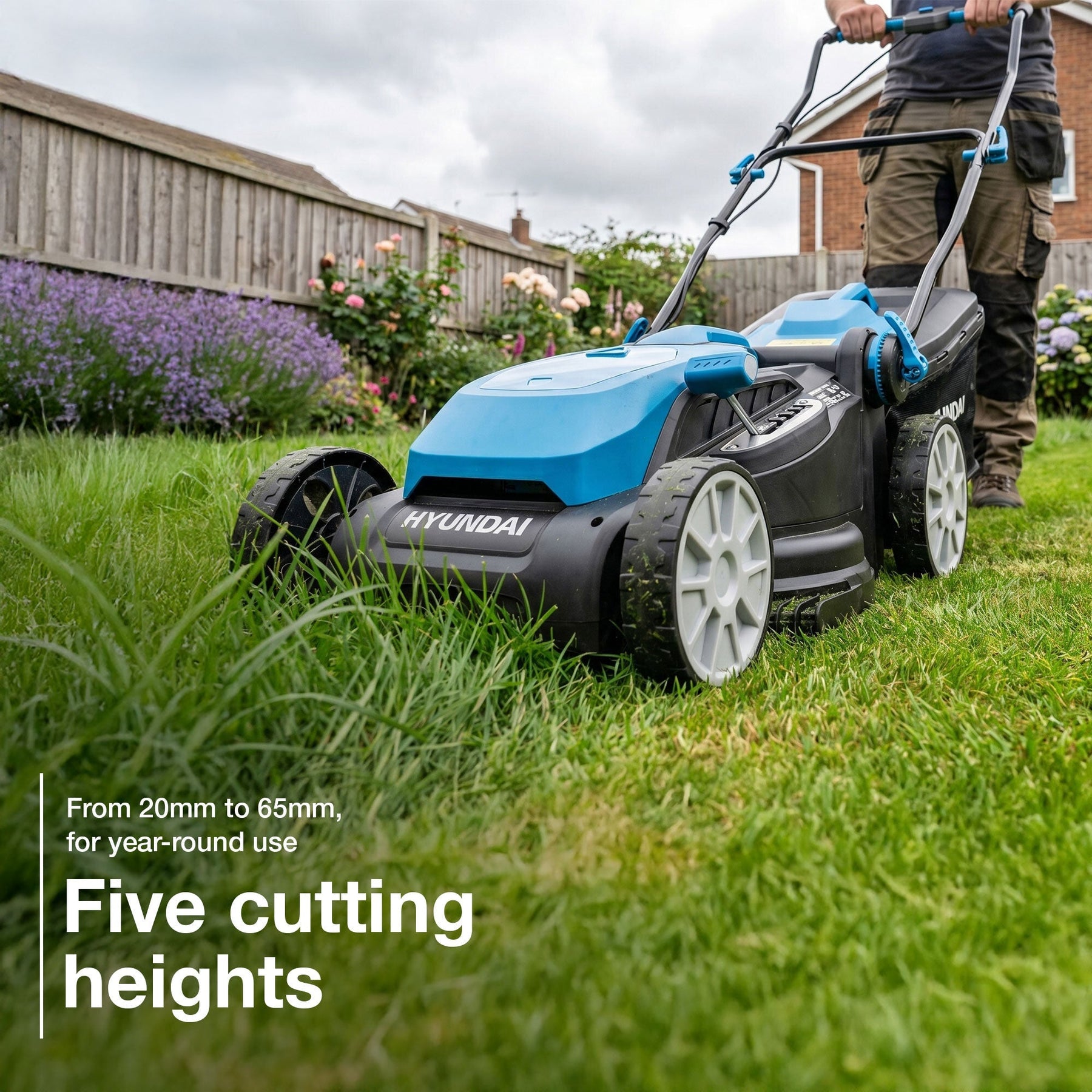 Hyundai 38cm / 15" 40V (2x20V) Brushless Cordless Lawnmower, 36L Bag | HY40CLM38