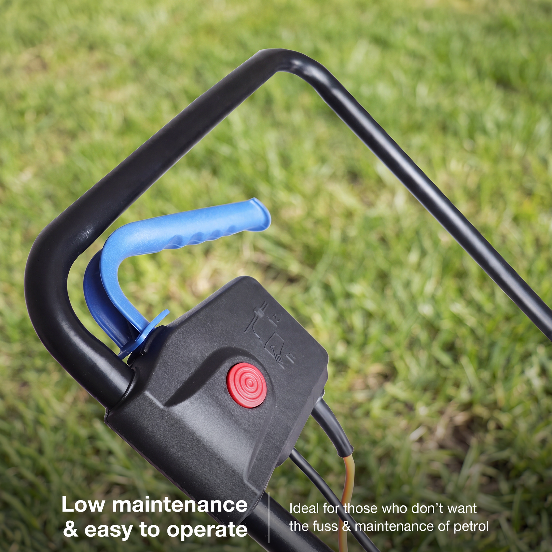Hyundai 12.6'' / 32cm Electric Lawn Scarifier Aerator Lawn Rake 1500W 230V | HYSC1532E