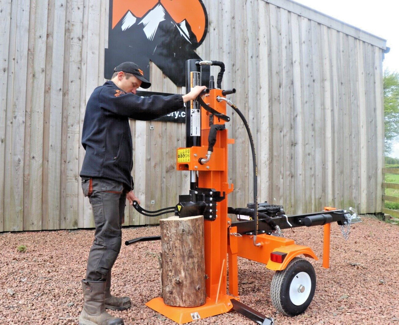 22ton Venom SE-Series Log Splitter