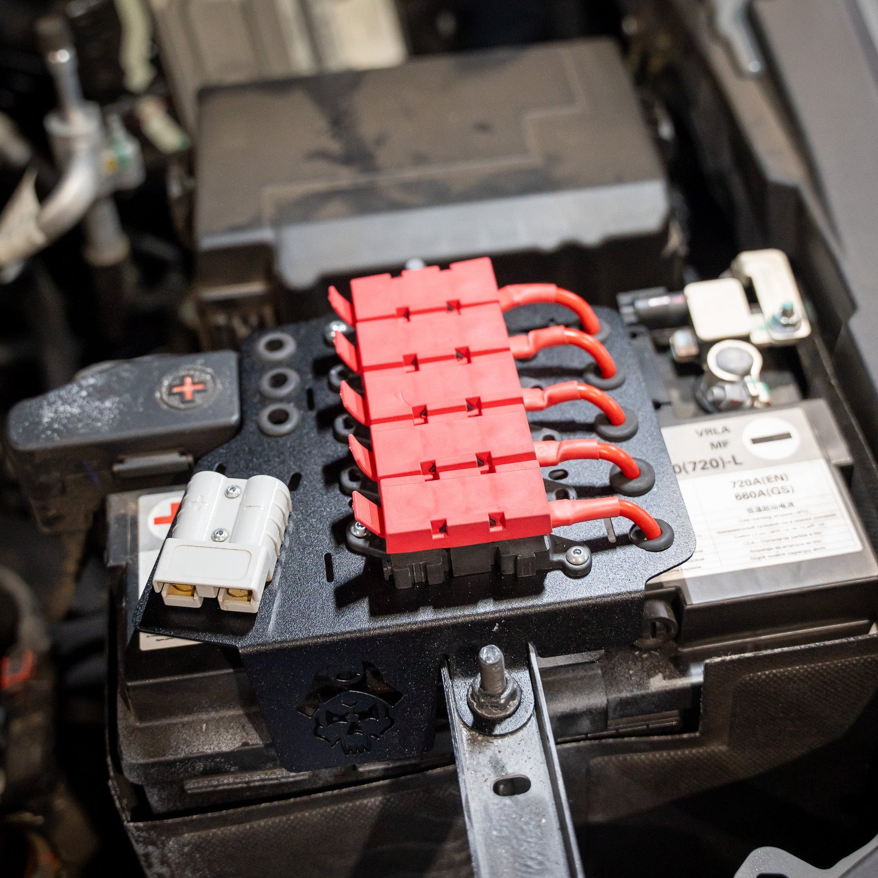 Battery Mounted Fuse Holder | GWM Tank 300