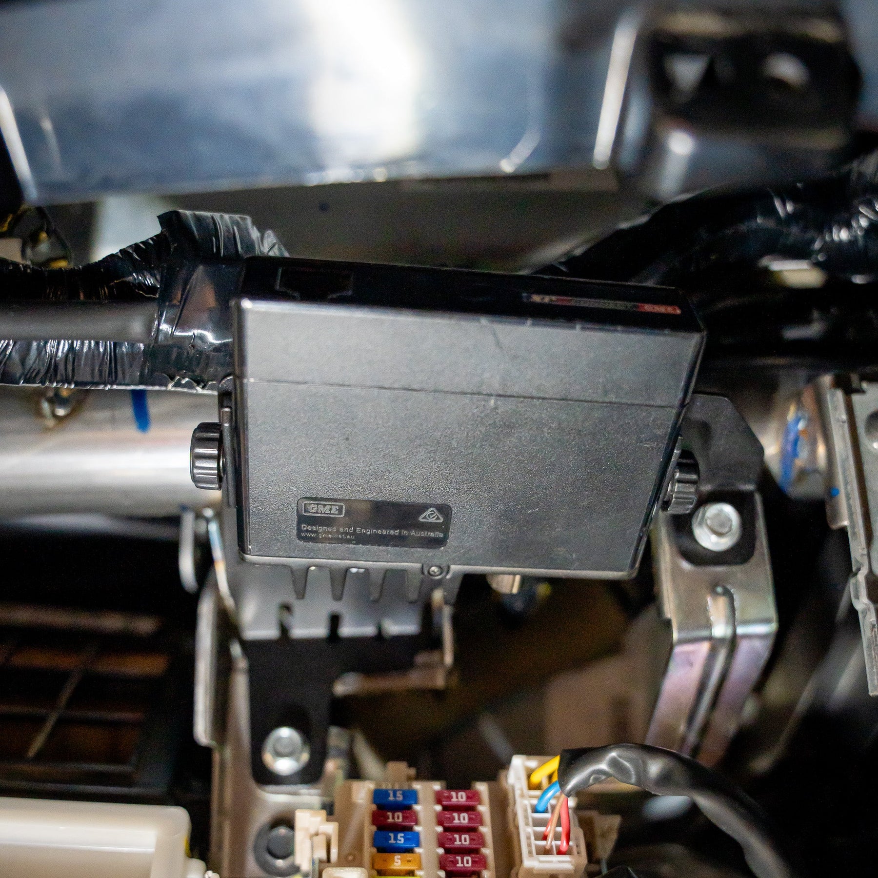 UHF Module Mount | Nissan Navara NP300