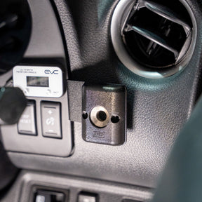 UHF Handpiece Mount | Nissan Navara NP300