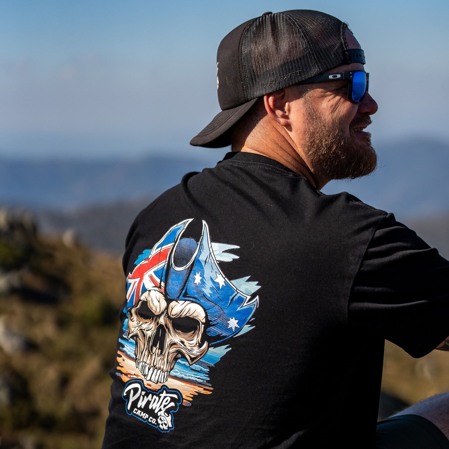 Unisex Staple Tee (T-Shirt) - Aussie Pirate Skull