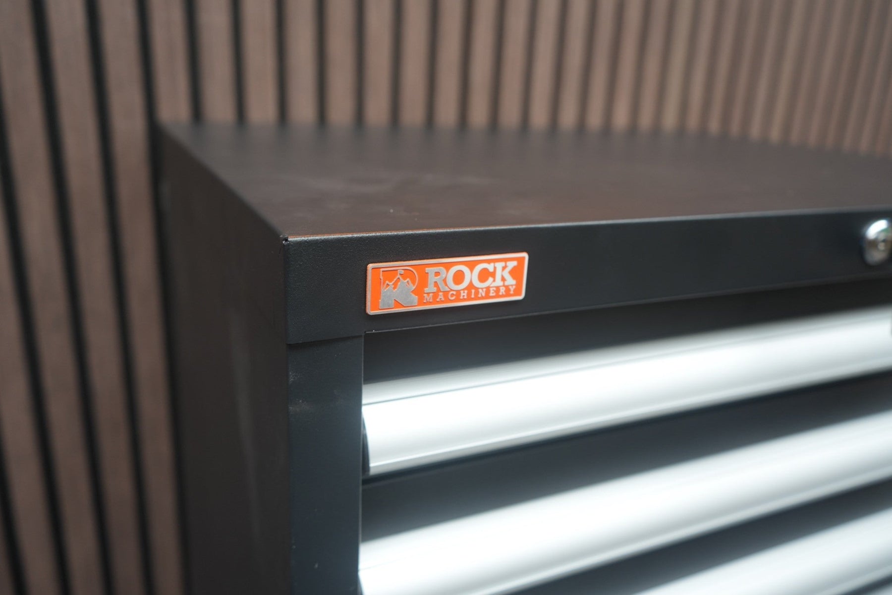 Rock RT-013 26" Steel Tool chest with 7 drawers