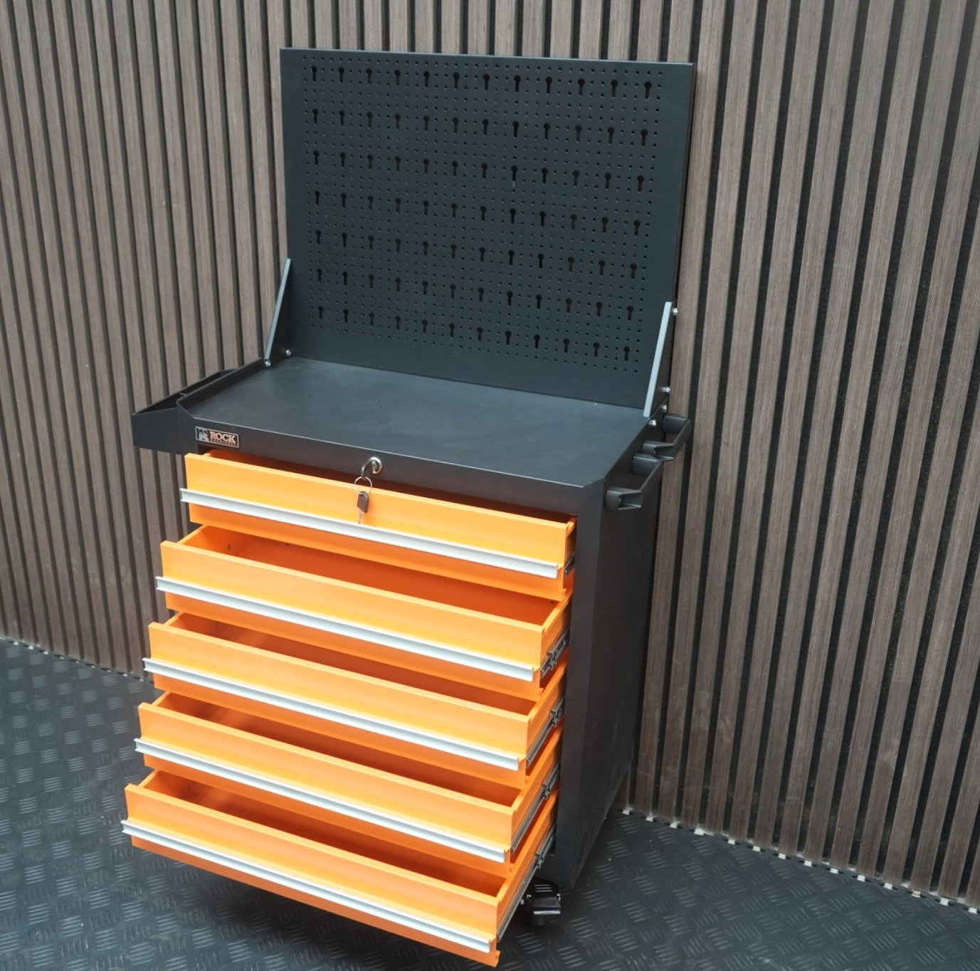 Rock RT-083 24" Steel tool chest with 4 drawers and backboard