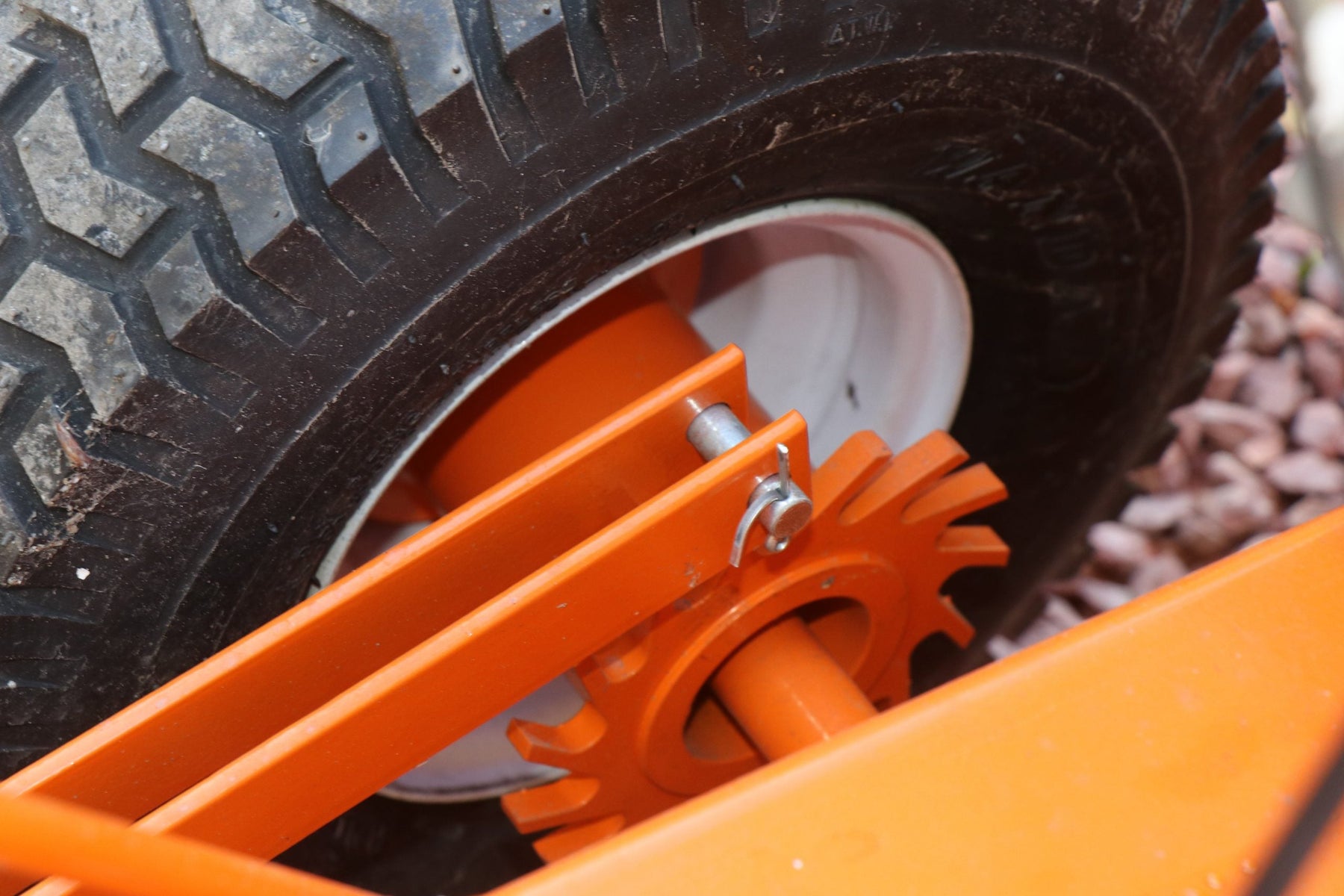 RT600 13hp Trencher