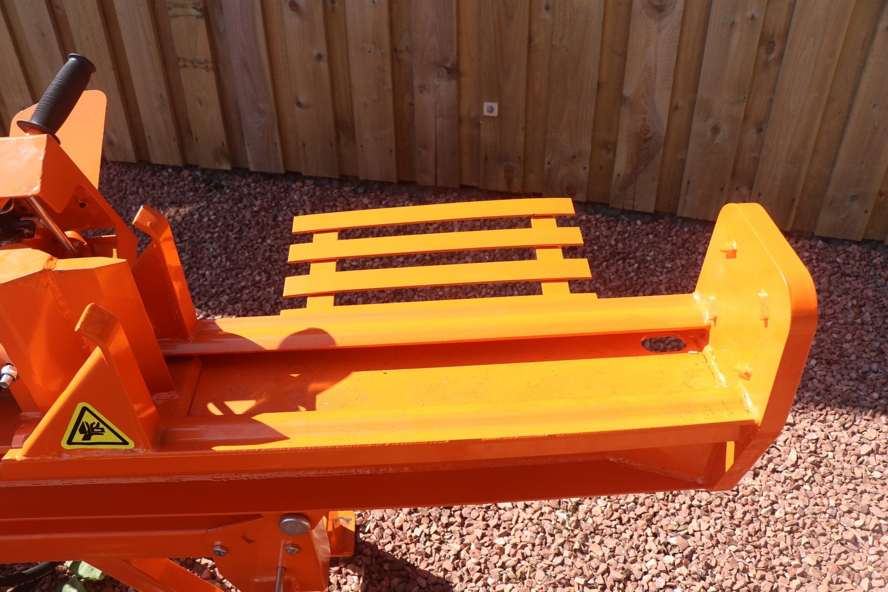 Venom 25ton Heavy Duty Tractor mounted log splitter with table