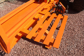 Venom 25ton Heavy Duty Tractor mounted log splitter with table