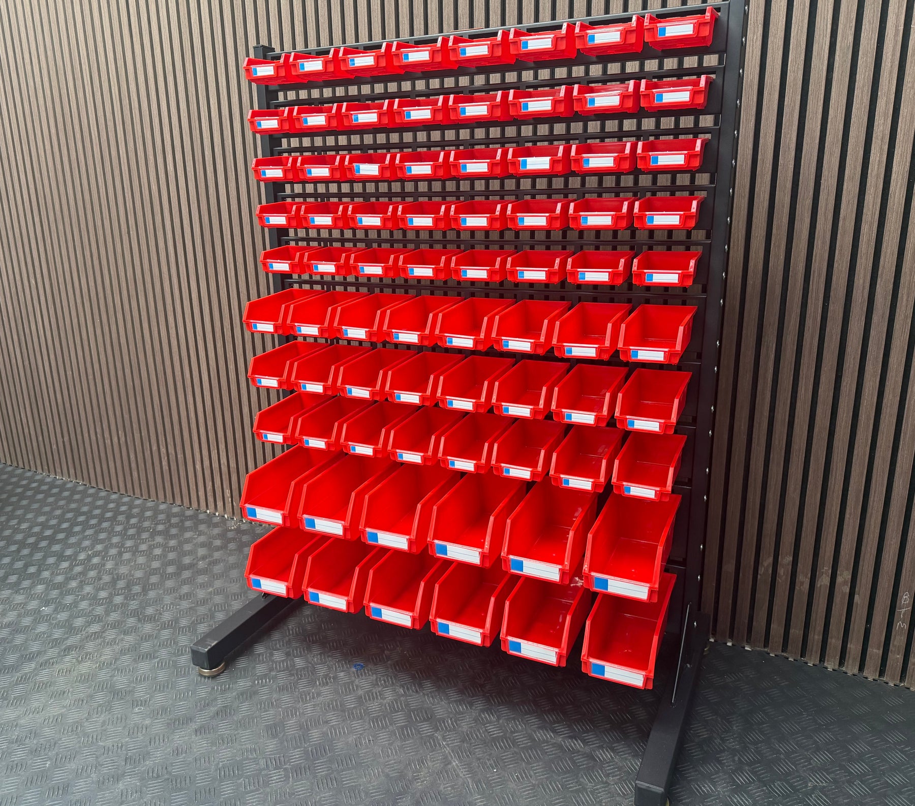 Rock RT-050 Workshop consumables rack with boxes