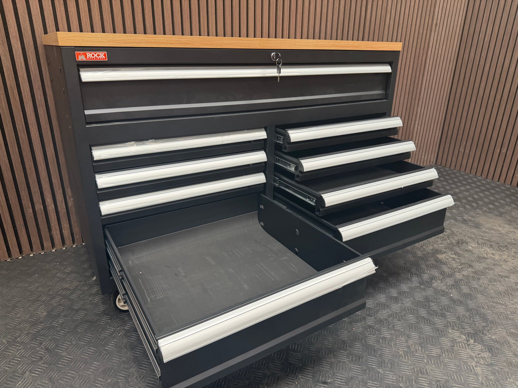 Rock RT-043 Steel 47" Tool chest with wooden top and drawers