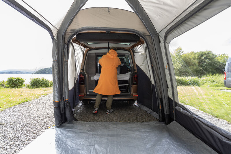 Vango Tailgate AirHub II Drive Away Awning