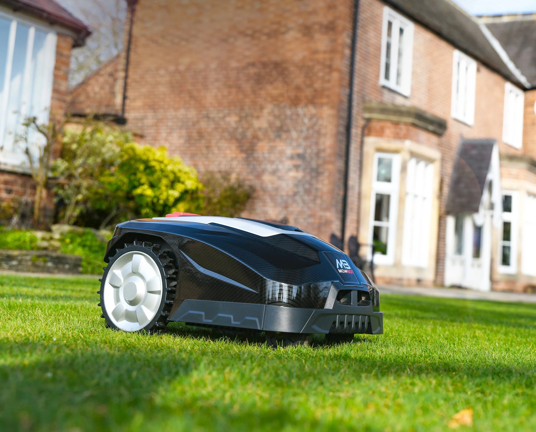 Cobra Mowbot 1200 Robotic Mower