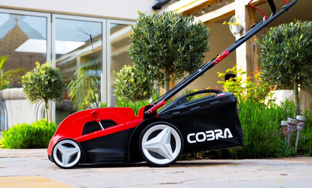 Cobra MX3440V 13" 40v Li-Ion Cordless Lawnmower