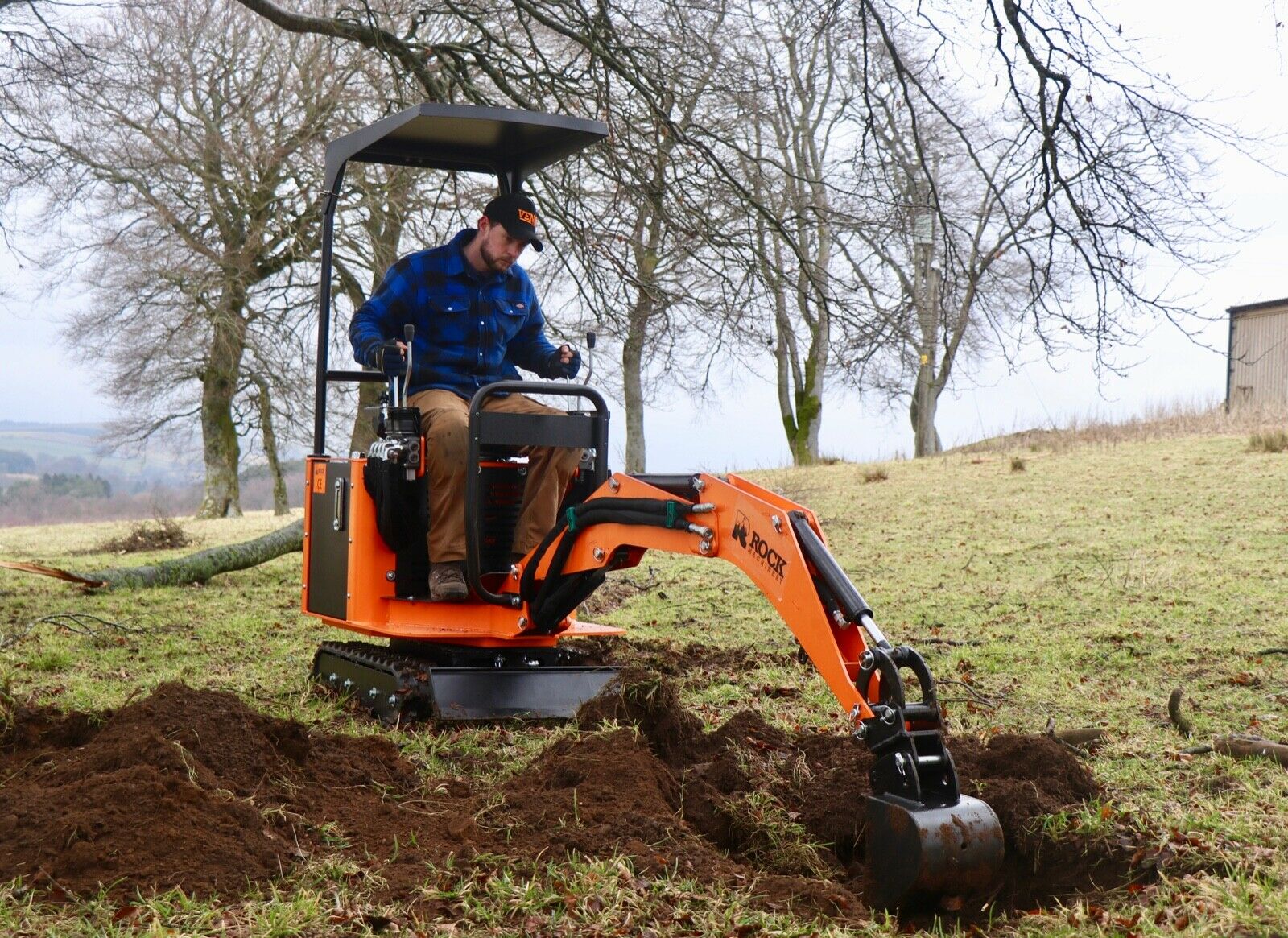 RD-132 Micro digger with 3 Buckets
