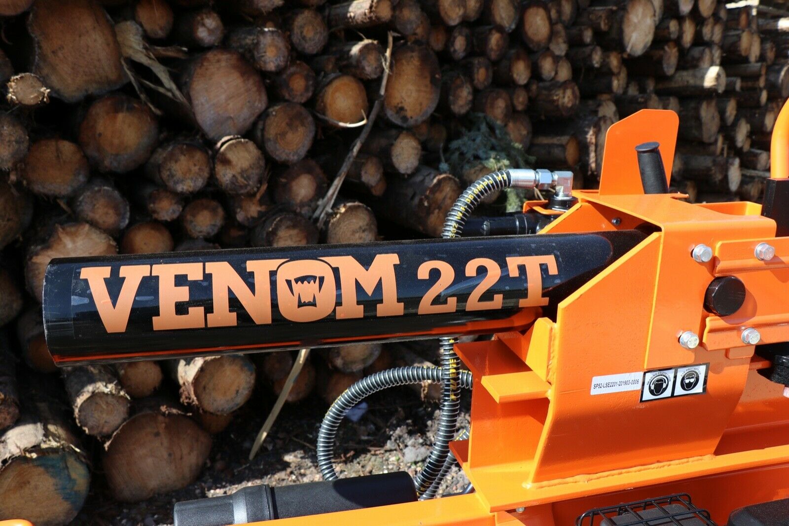 22ton Venom Log Splitter With Table