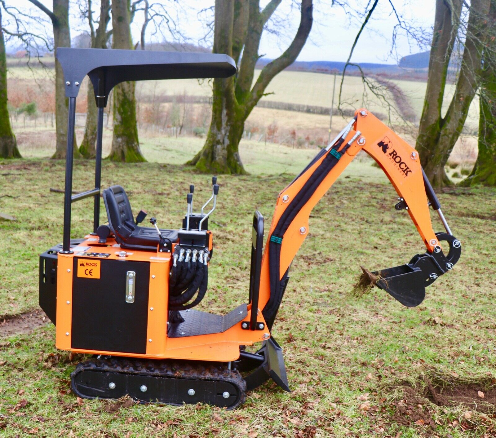 RD-132 Micro digger with 3 Buckets