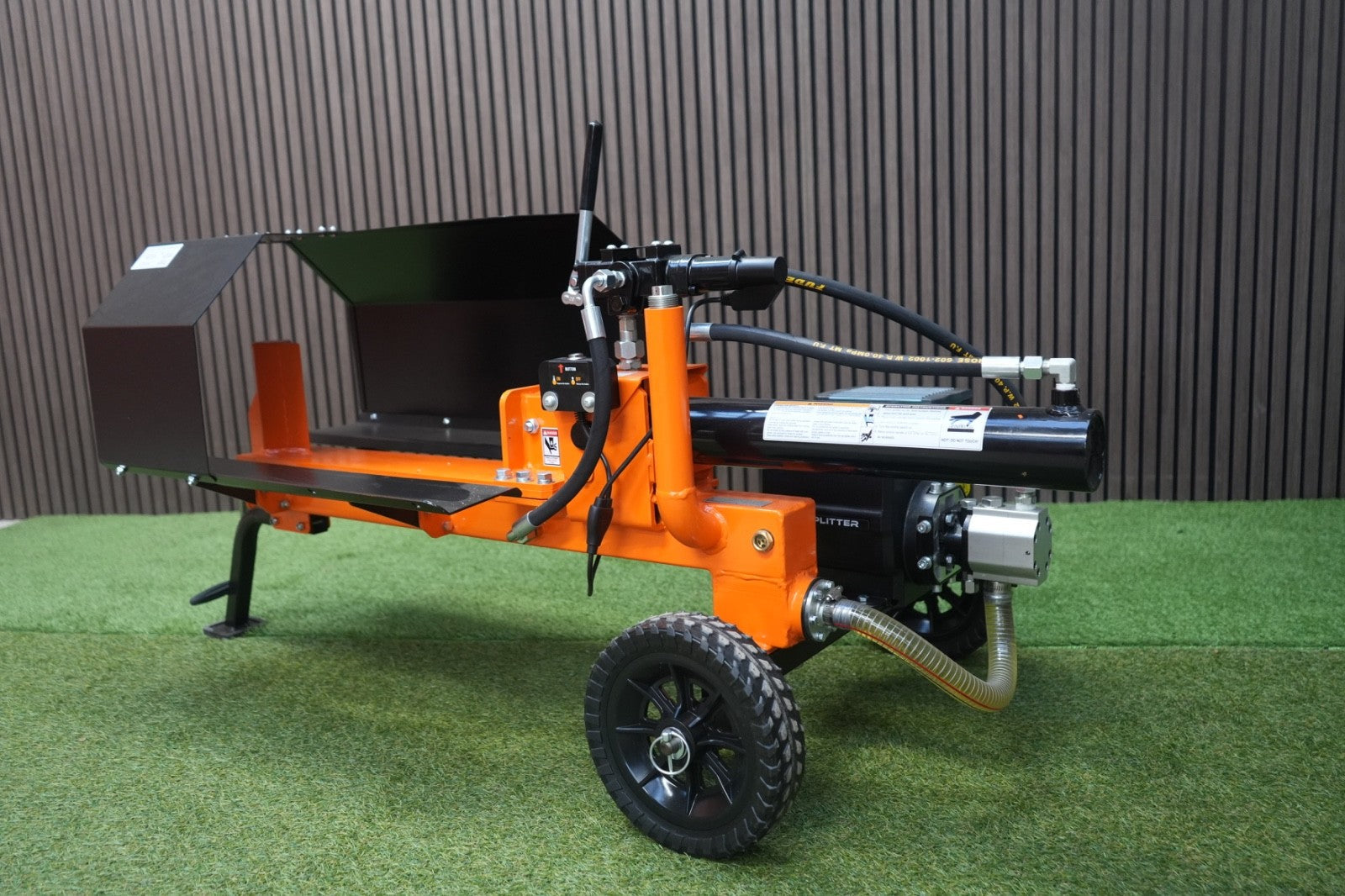 Venom Li9 – 9 Ton Lithium-Ion Log Splitter