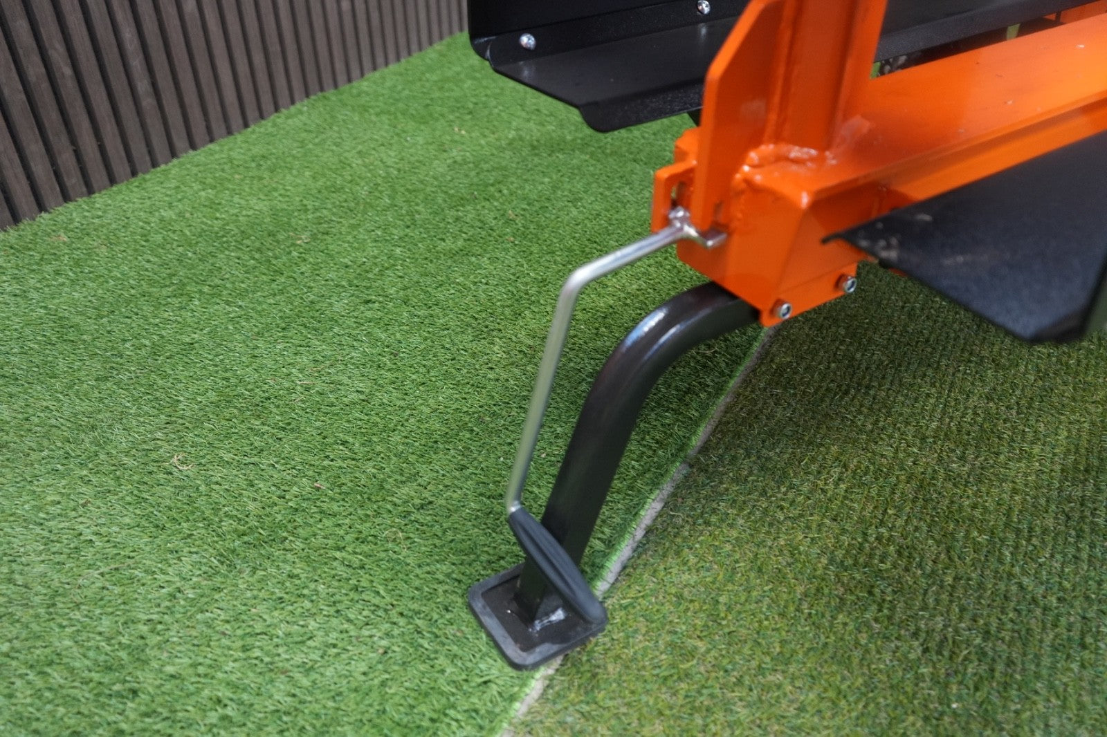 Venom Li9 – 9 Ton Lithium-Ion Log Splitter