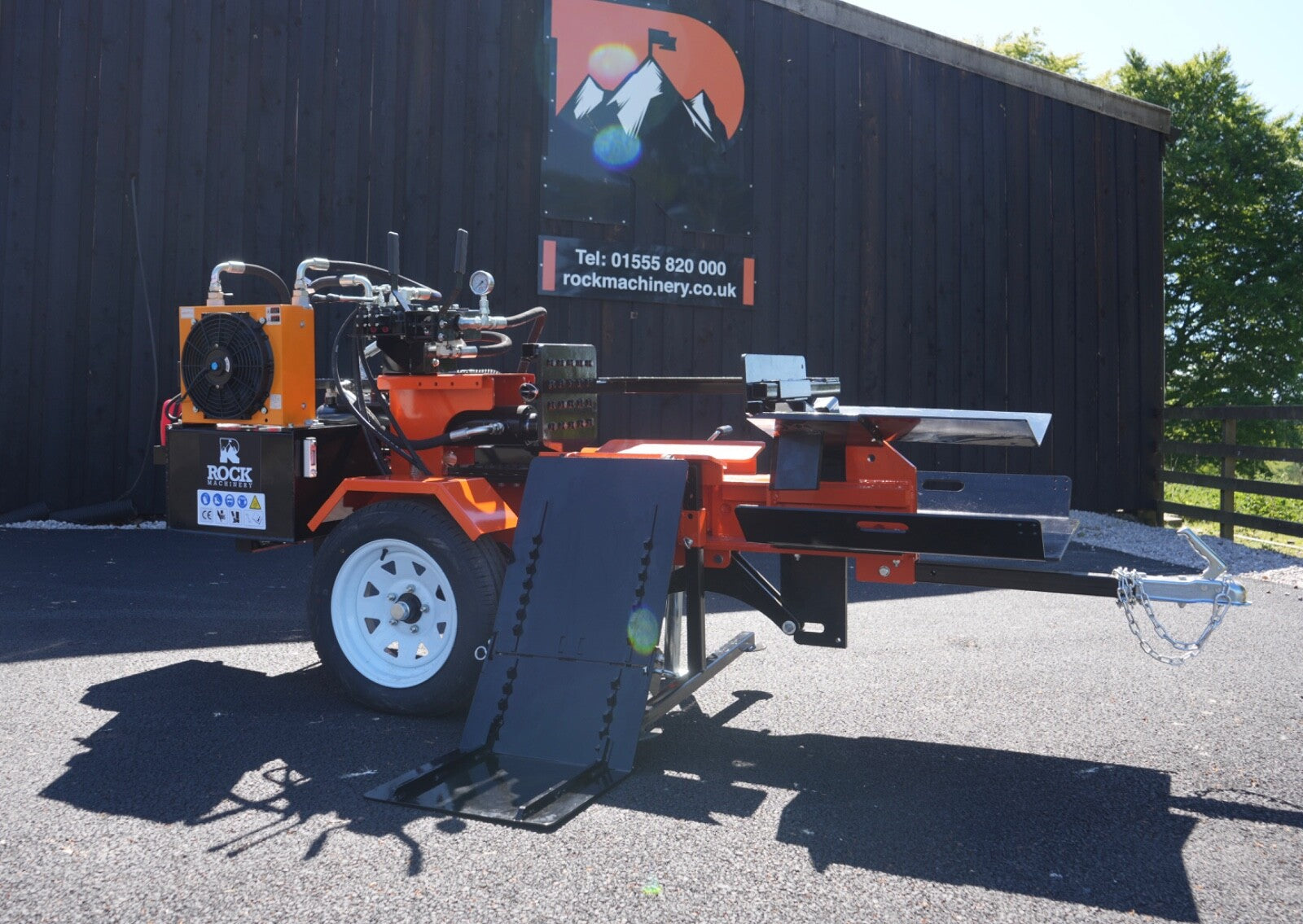 37-Ton Box Wedge Log Splitter